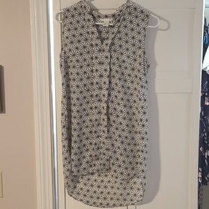 H&M black and white blouse